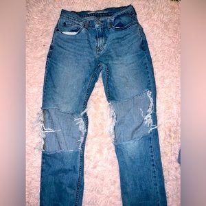Old navy- straight ripped jeans- size 7!!